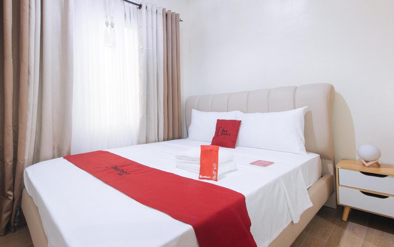 Reddoorz Plus @ Cuarto Verde Staycation Las Piñas Exteriér fotografie