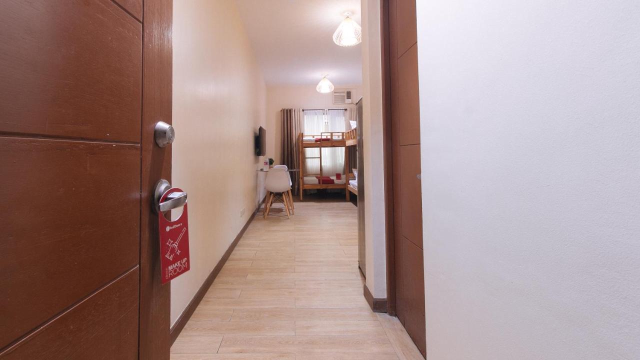 Reddoorz Plus @ Cuarto Verde Staycation Las Piñas Exteriér fotografie