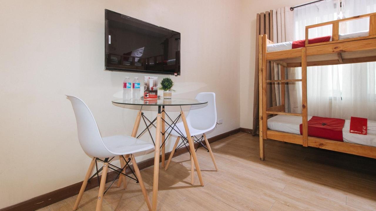 Reddoorz Plus @ Cuarto Verde Staycation Las Piñas Exteriér fotografie
