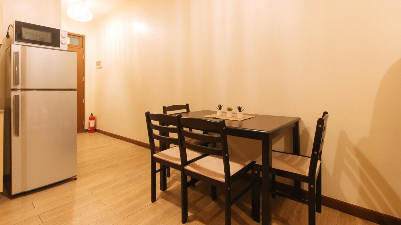 Reddoorz Plus @ Cuarto Verde Staycation Las Piñas Exteriér fotografie