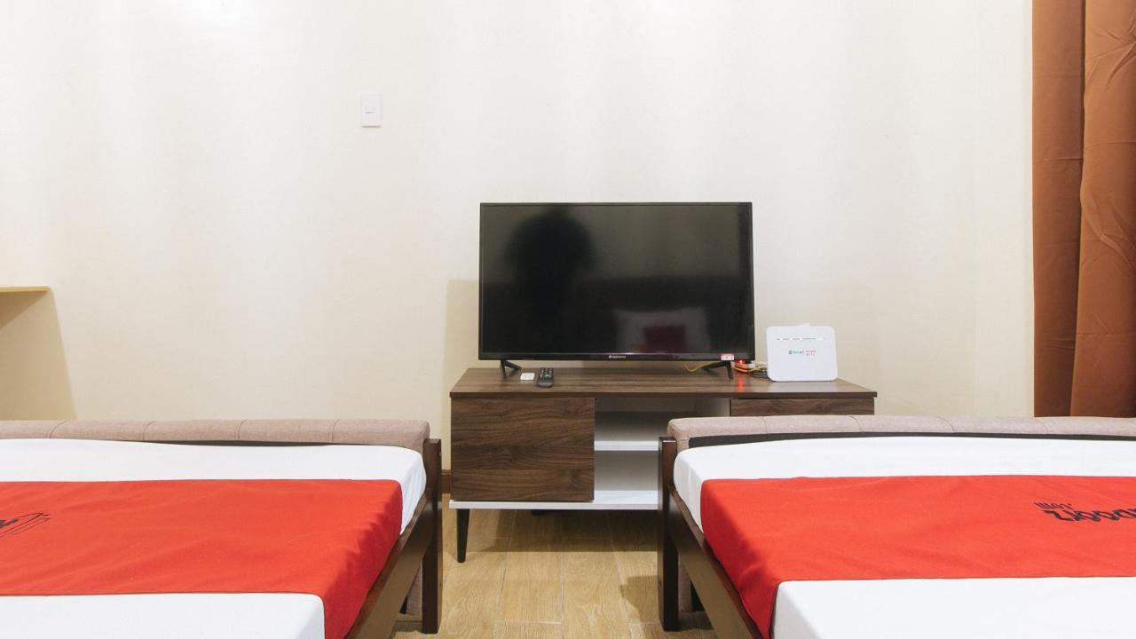 Reddoorz Plus @ Cuarto Verde Staycation Las Piñas Exteriér fotografie